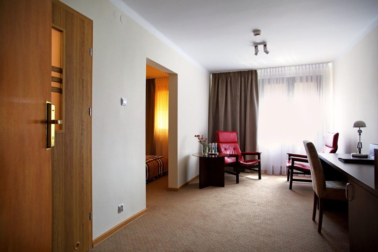 Inter Hotel Ostroleka  Εξωτερικό φωτογραφία